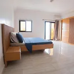Appartement Spacieux Et Lumineux